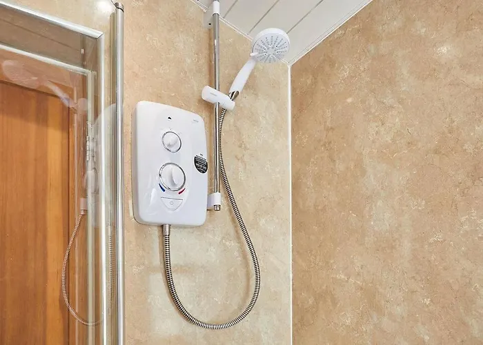 Oswy Street, Whitby. Sleeps Up To 7 Guests Holiday home