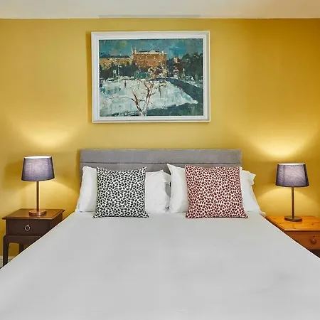 Semesterbostad Oswy Street, Whitby. Sleeps Up To 7 Guests