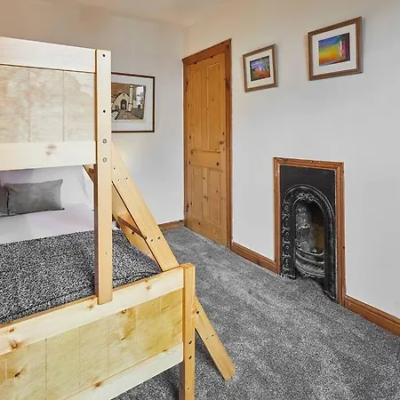 Semesterbostad Oswy Street, Whitby. Sleeps Up To 7 Guests Whitby